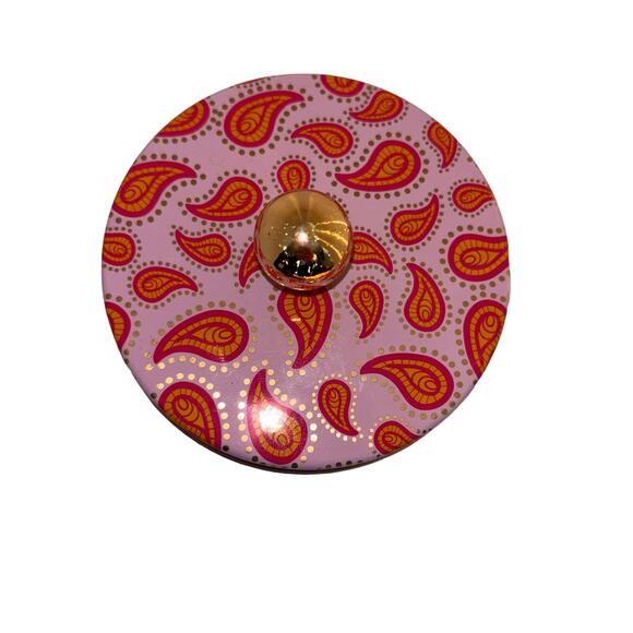 Vera Bradley Mavaroon Rose Scented Candle in Collectible Tin NEW Floral - Picture 5 of 6